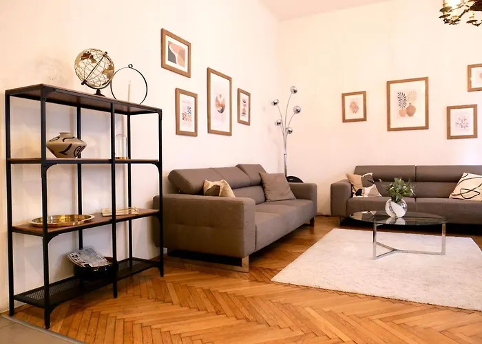 Contemporary City Apartment Vaci Utca