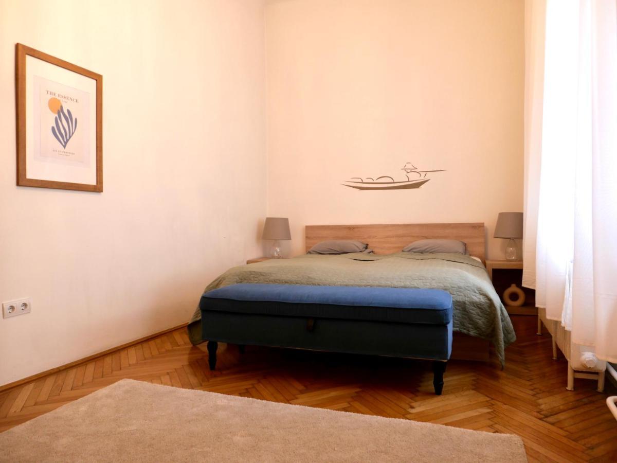 דירה Contemporary Vaci Utca *