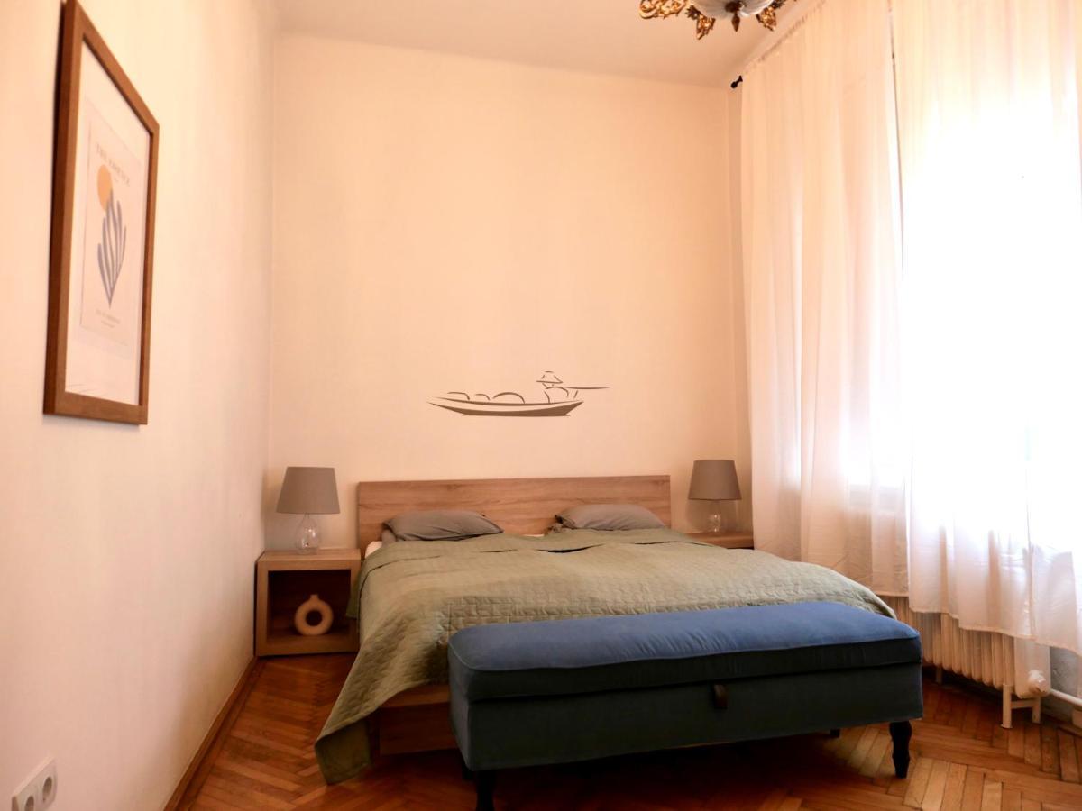 Contemporary Vaci Utca בודפשט